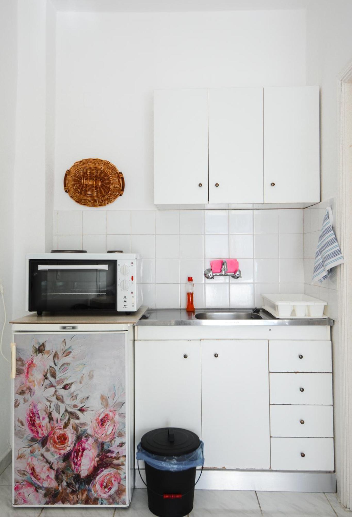 Heracles Guesthouse Rovies Buitenkant foto